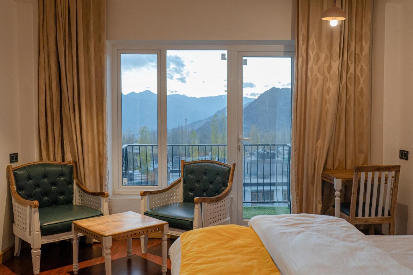 Hotel El Castello Leh Bagian luar foto
